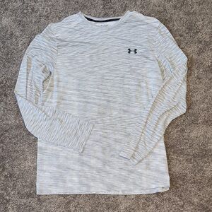Under Armour Men's Heathered Gray Long Sleeve Tee